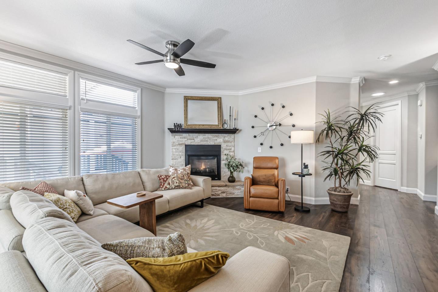821 Villa Teresa Way Unit: 821