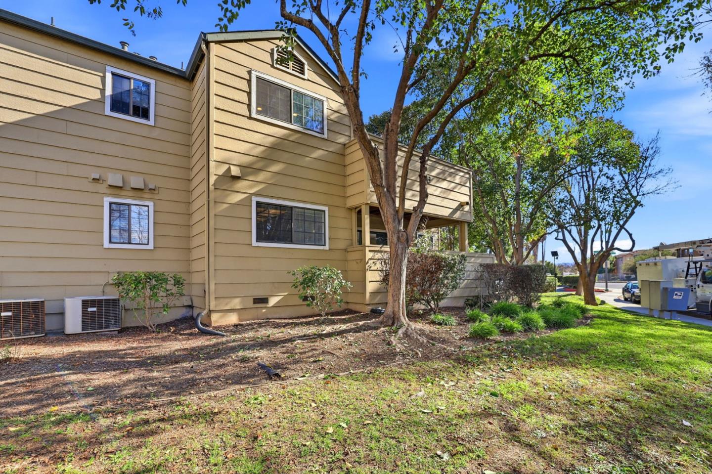 3241 Heather Ridge Court