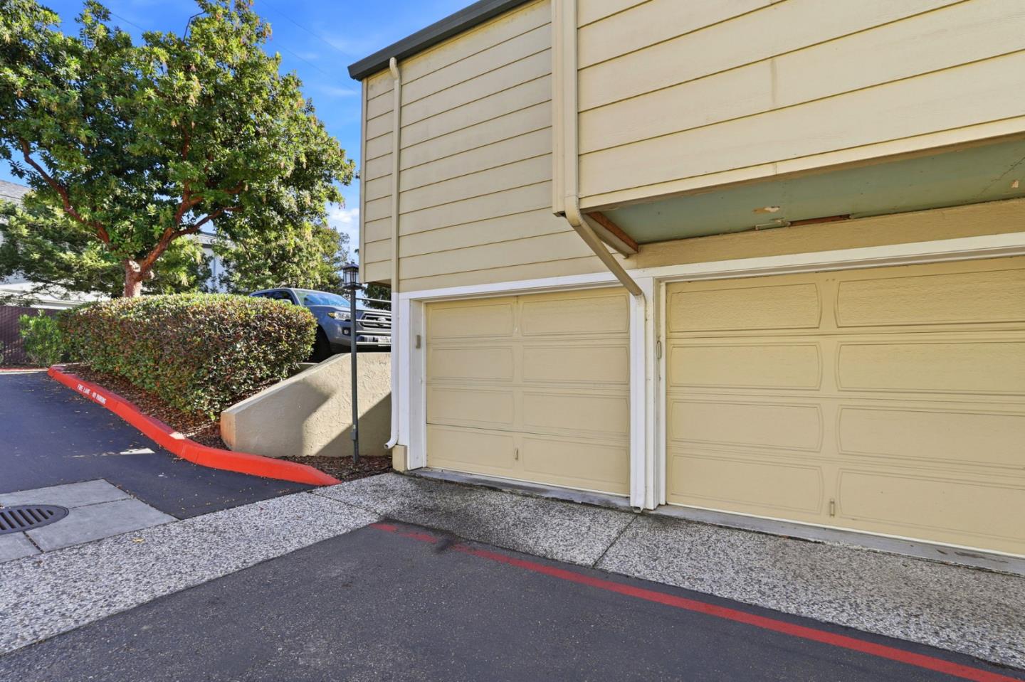 3241 Heather Ridge Court