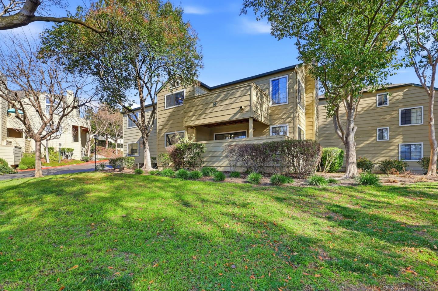 3241 Heather Ridge Court