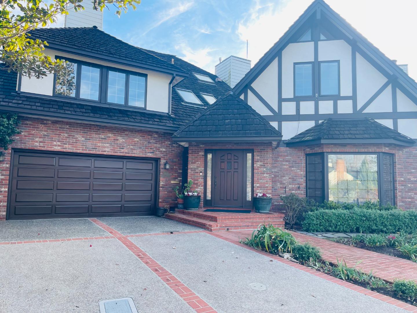 200 Iris Way