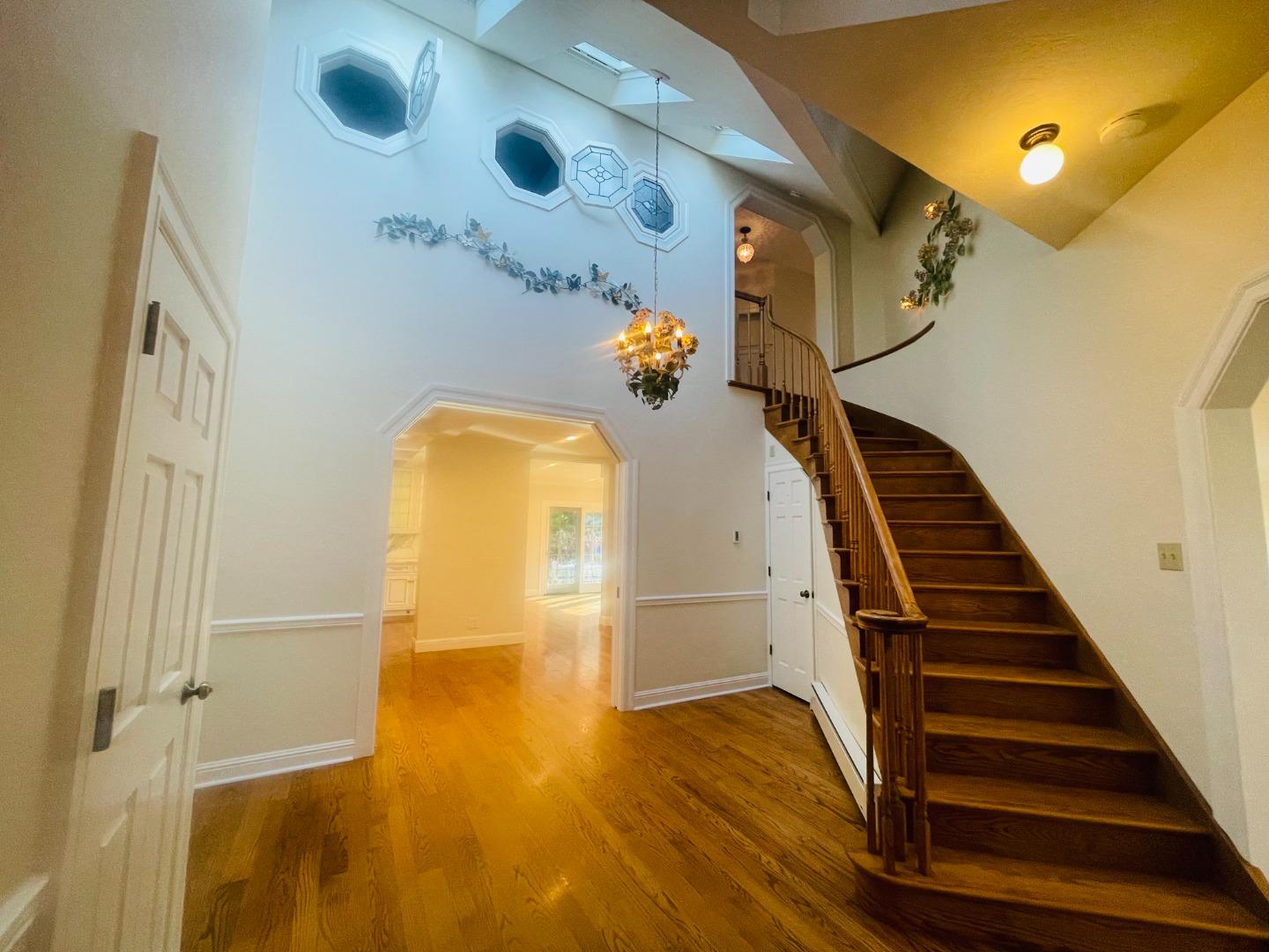 200 Iris Way