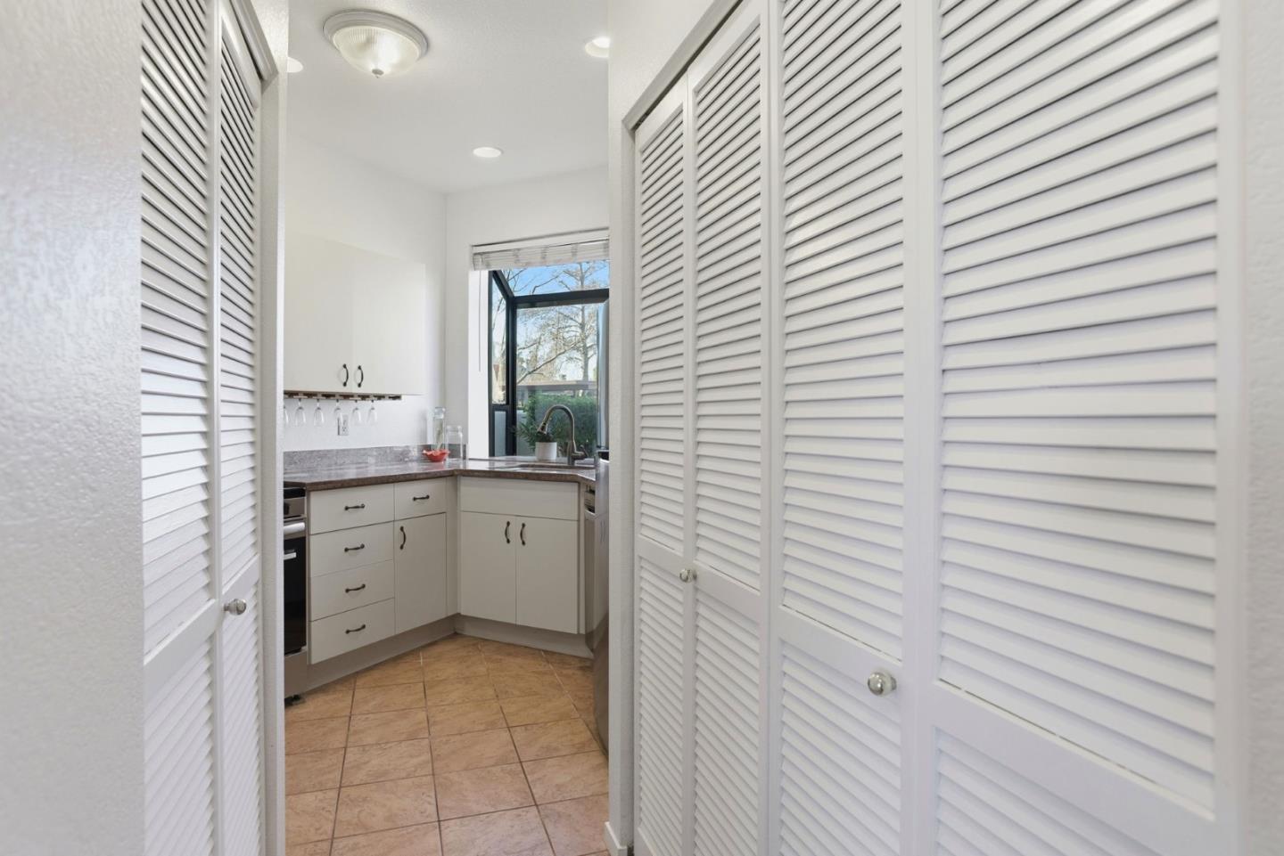 139 Shorebird Circle