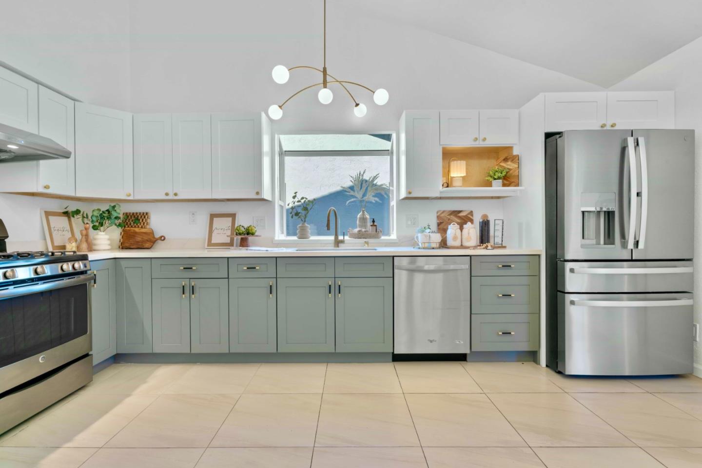 32490 Lake Temescal Lane