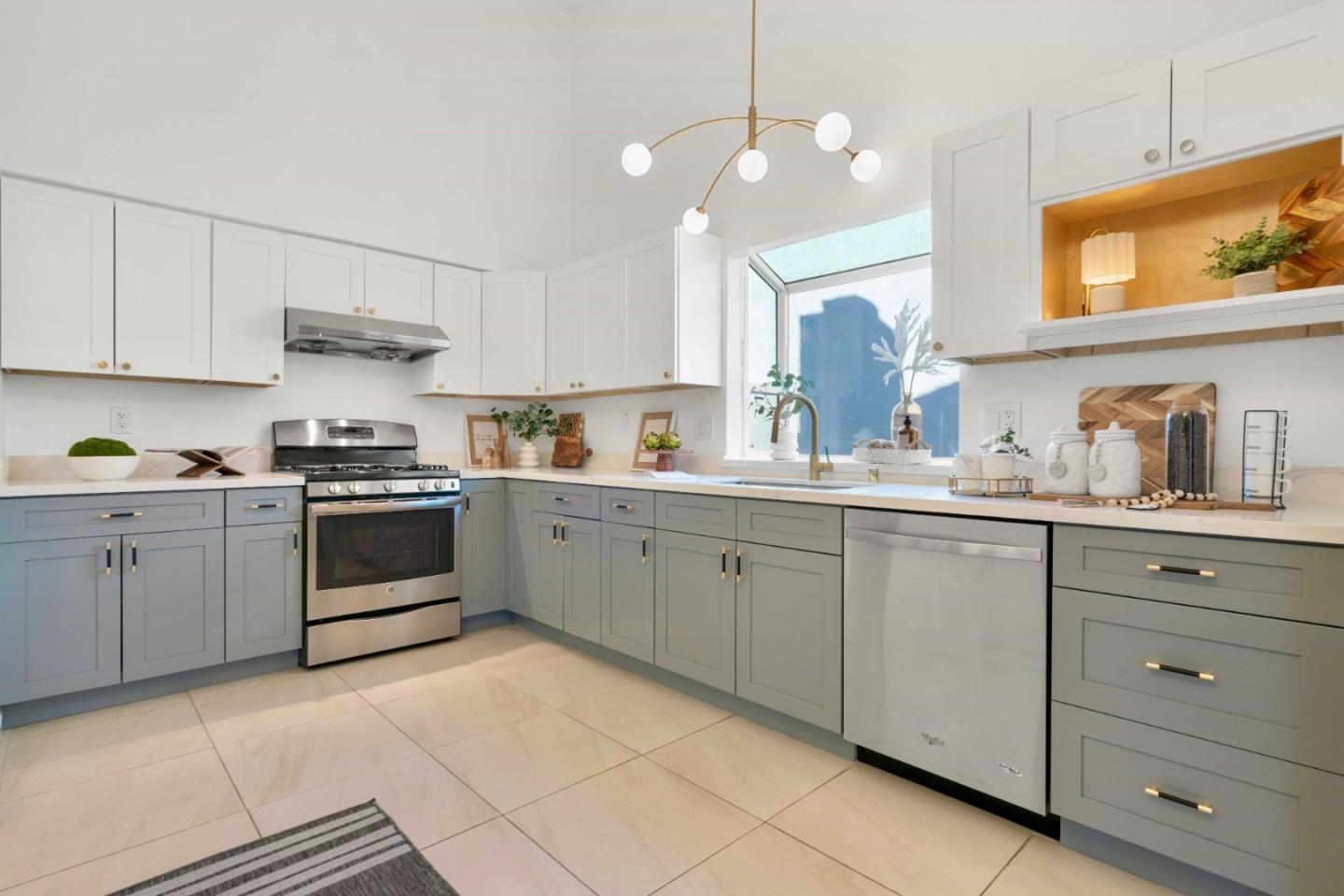 32490 Lake Temescal Lane