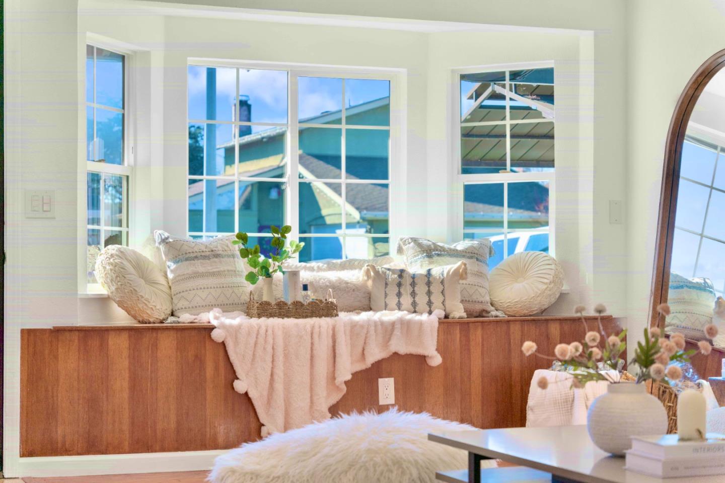32490 Lake Temescal Lane