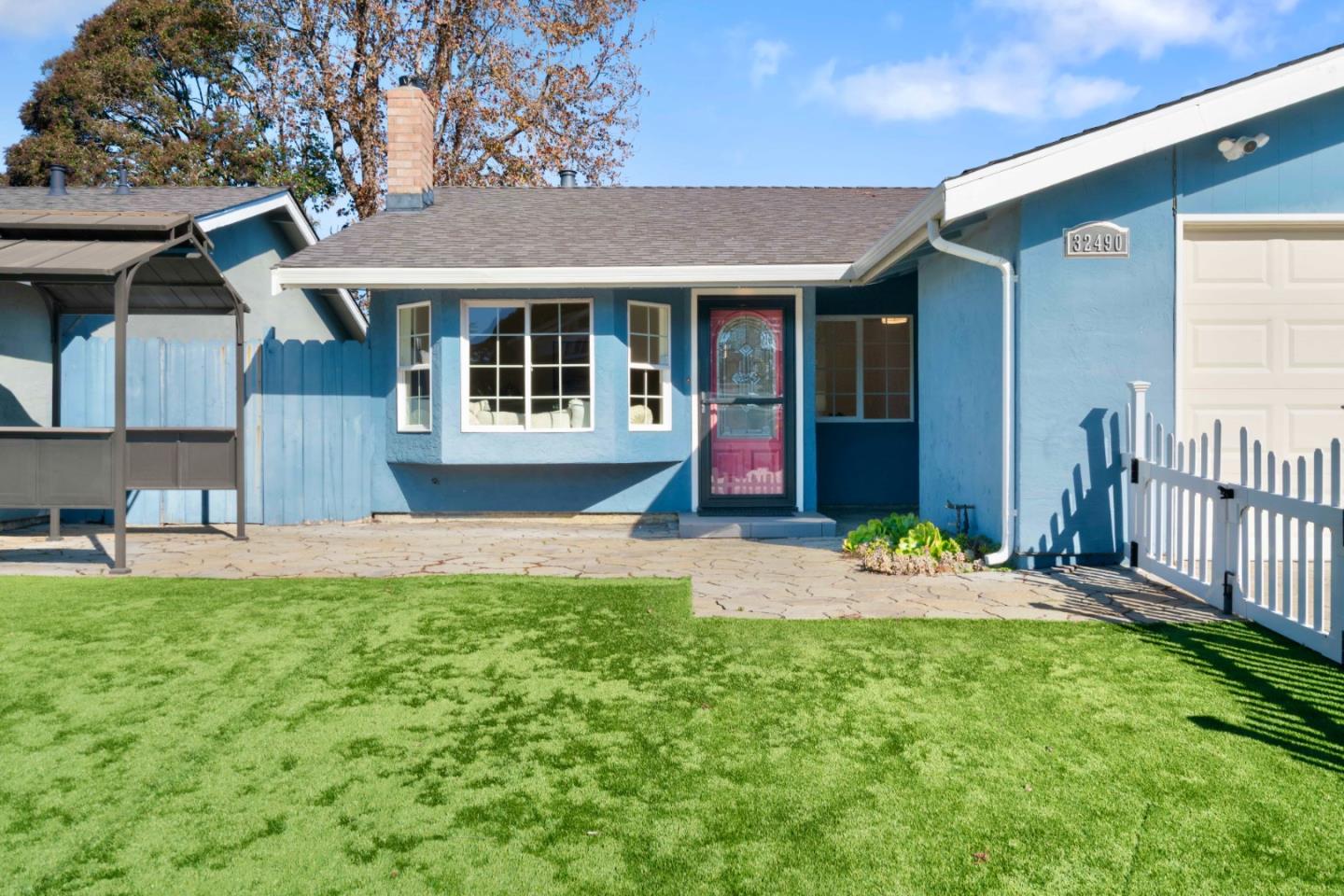 32490 Lake Temescal Lane