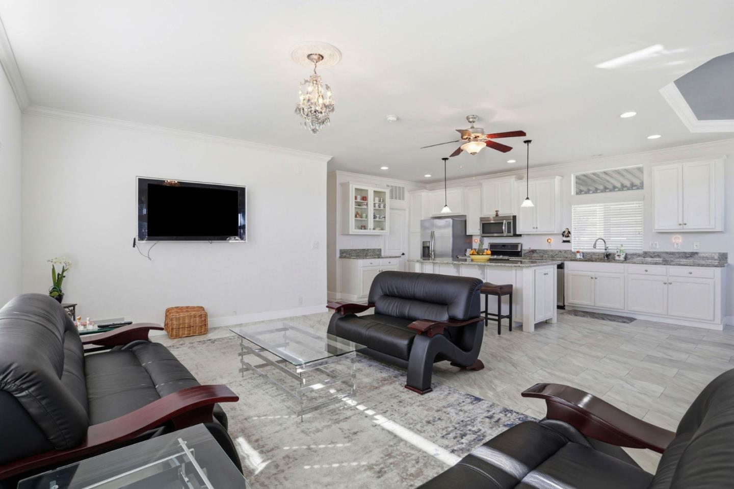 829 Villa Teresa Way Unit: 829