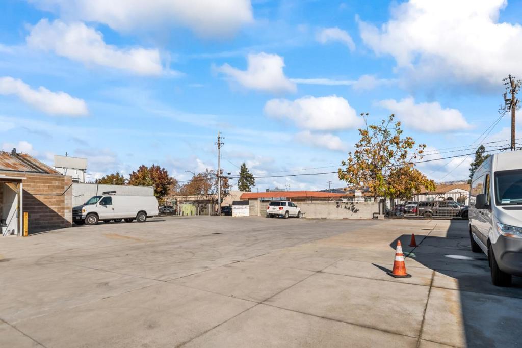 1266 E Julian Street