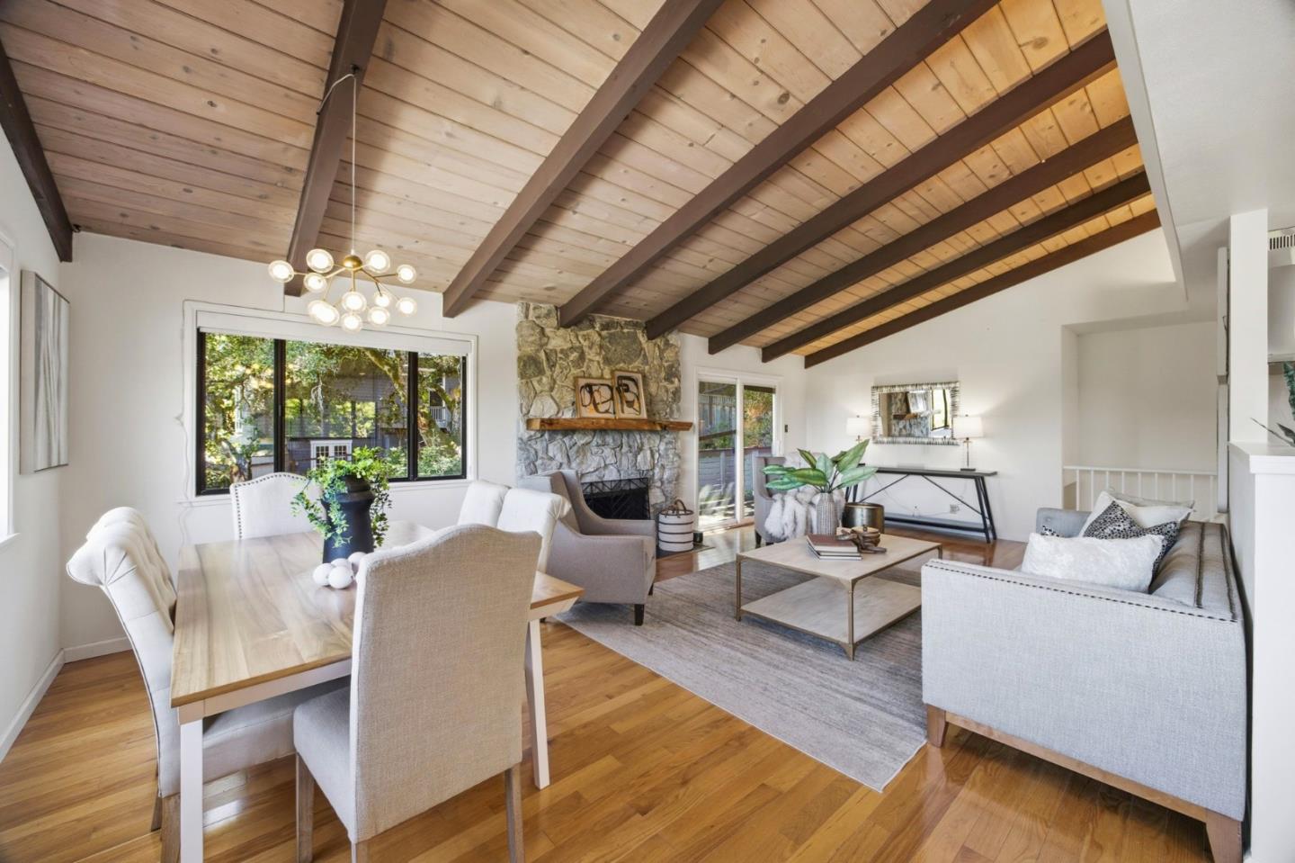 135 Dolton Avenue
