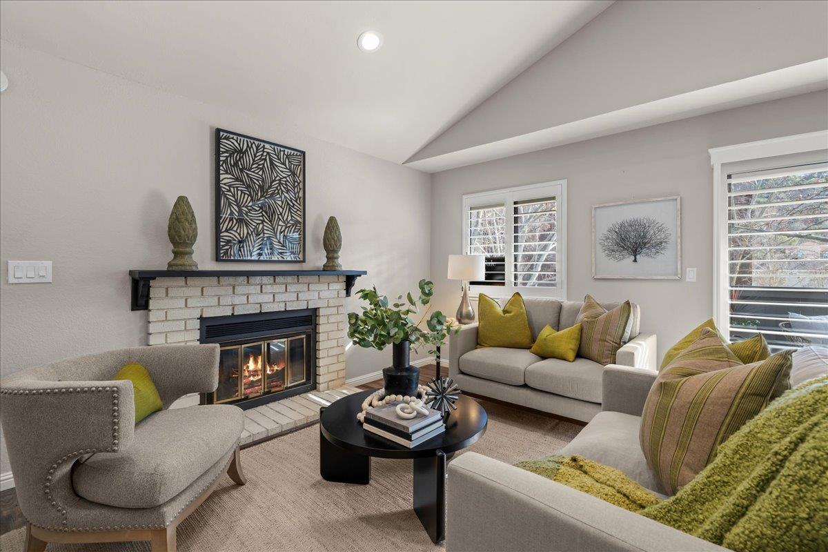 1411 La Terrace Circle