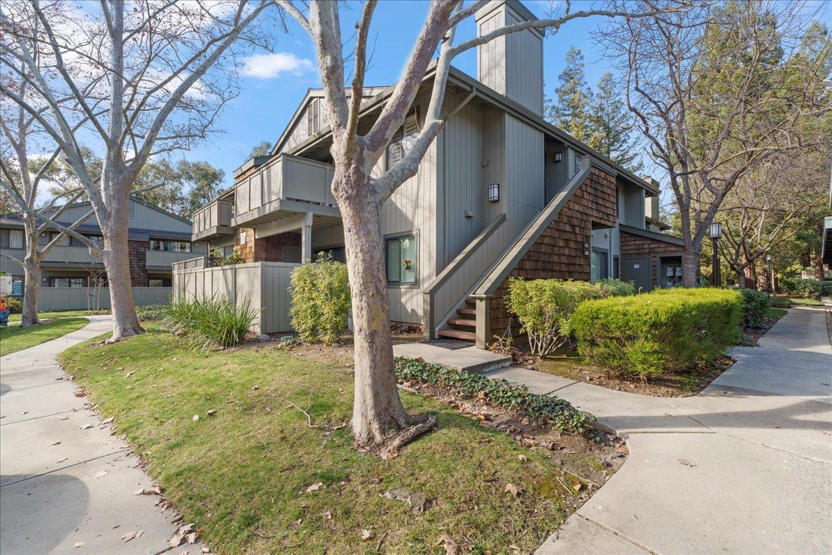 1411 La Terrace Circle