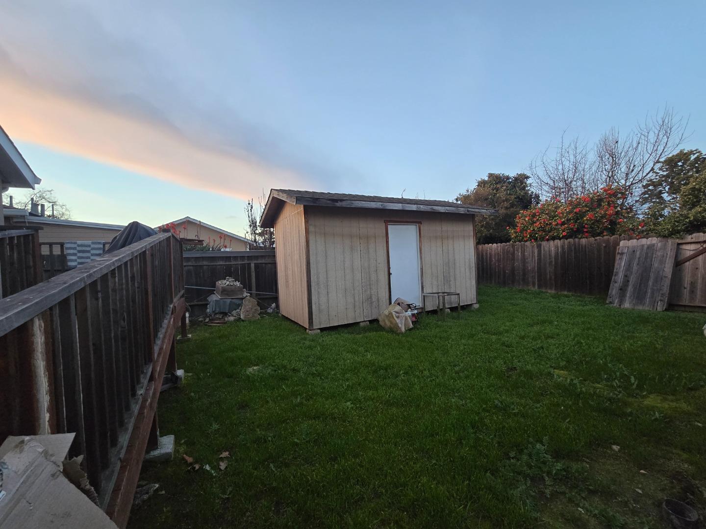 11 Lindbergh Street