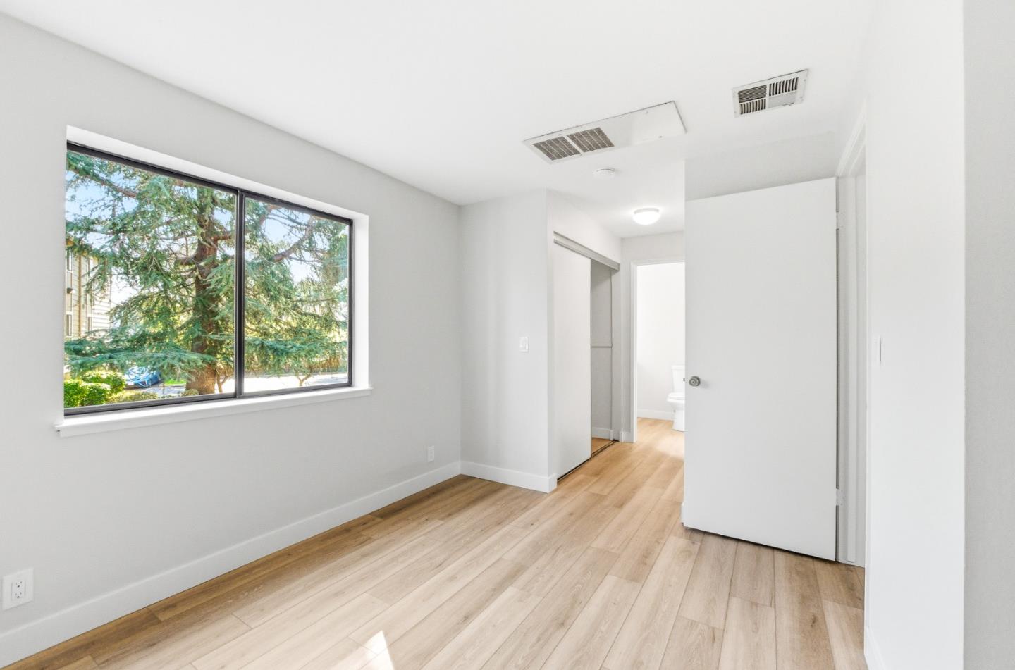 306 Stonegate Circle 306