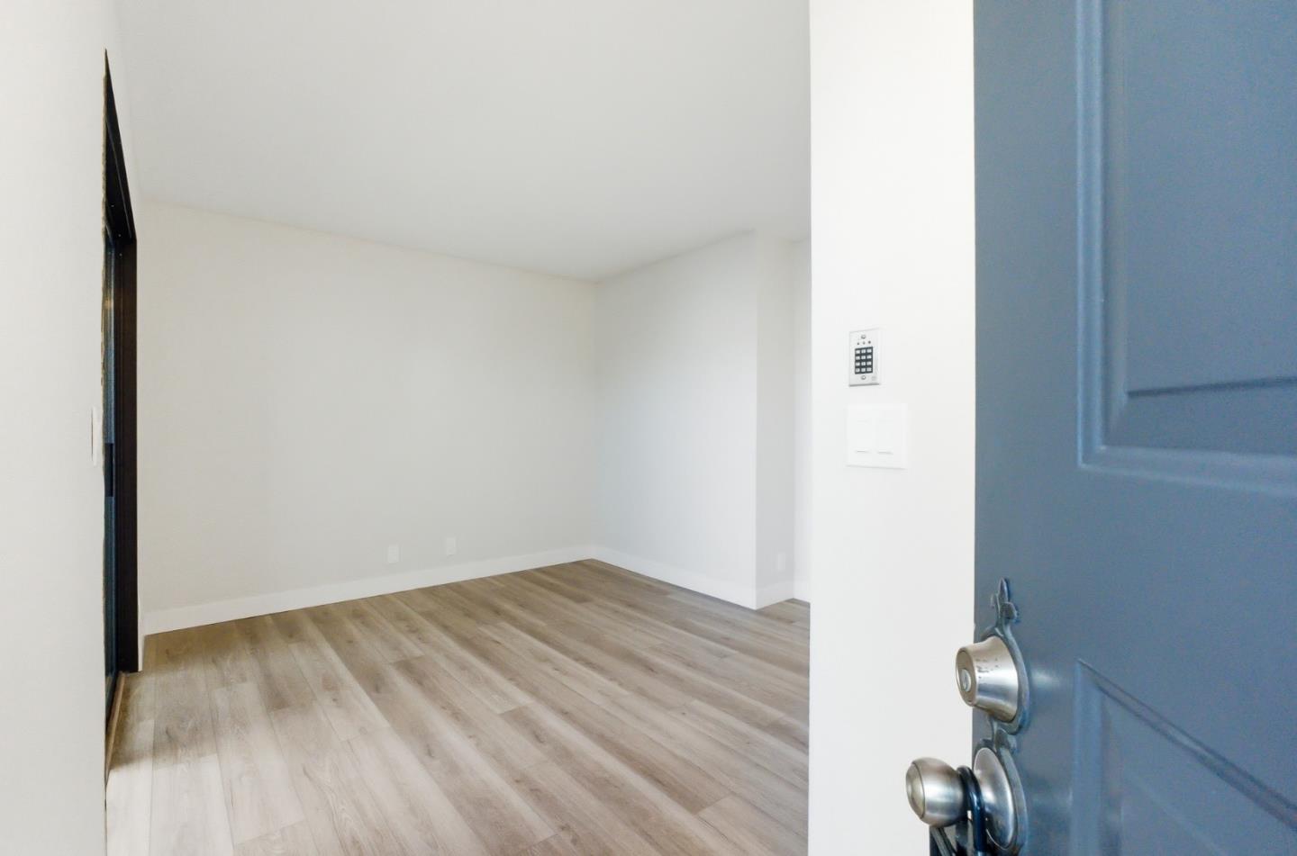 306 Stonegate Circle 306