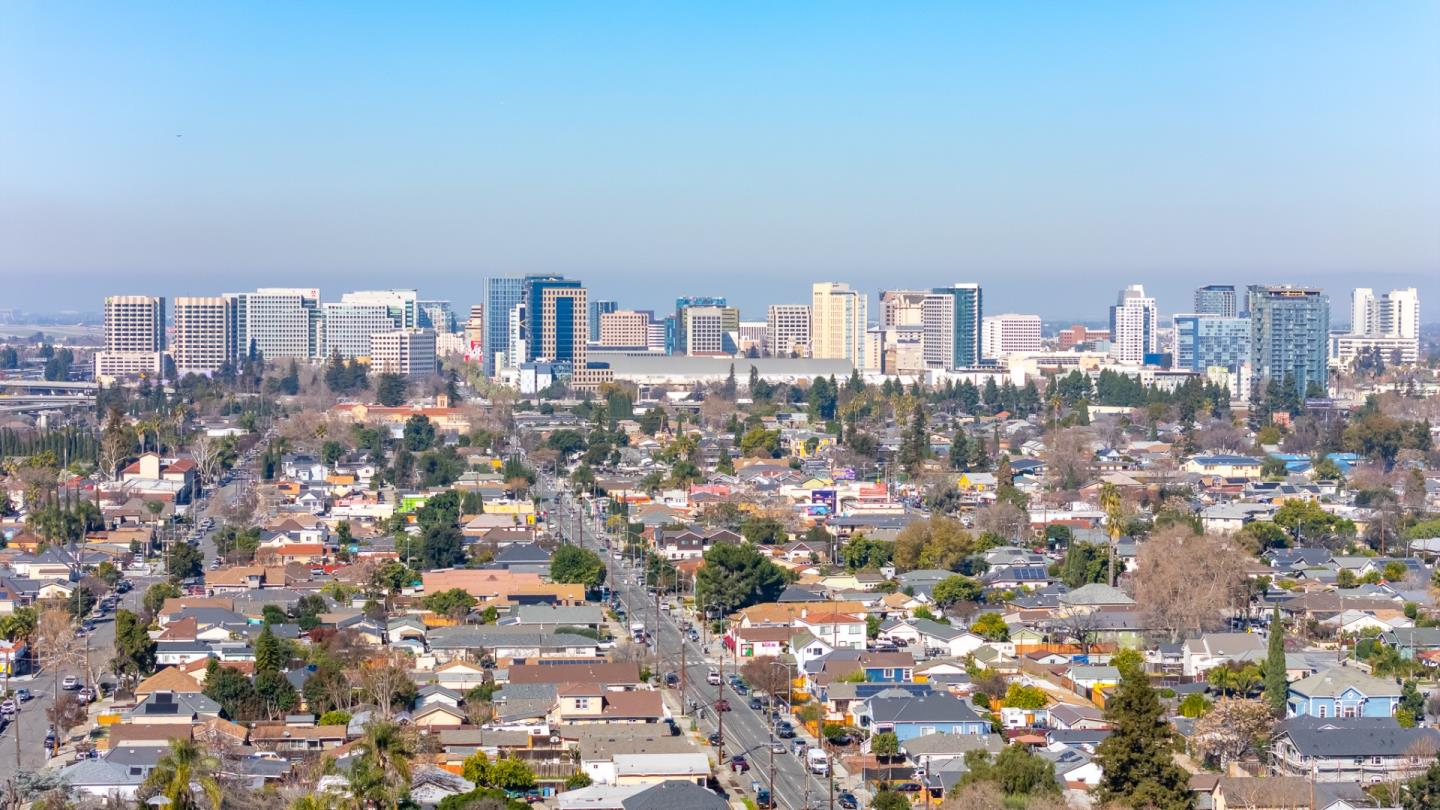 306 Stonegate Circle 306