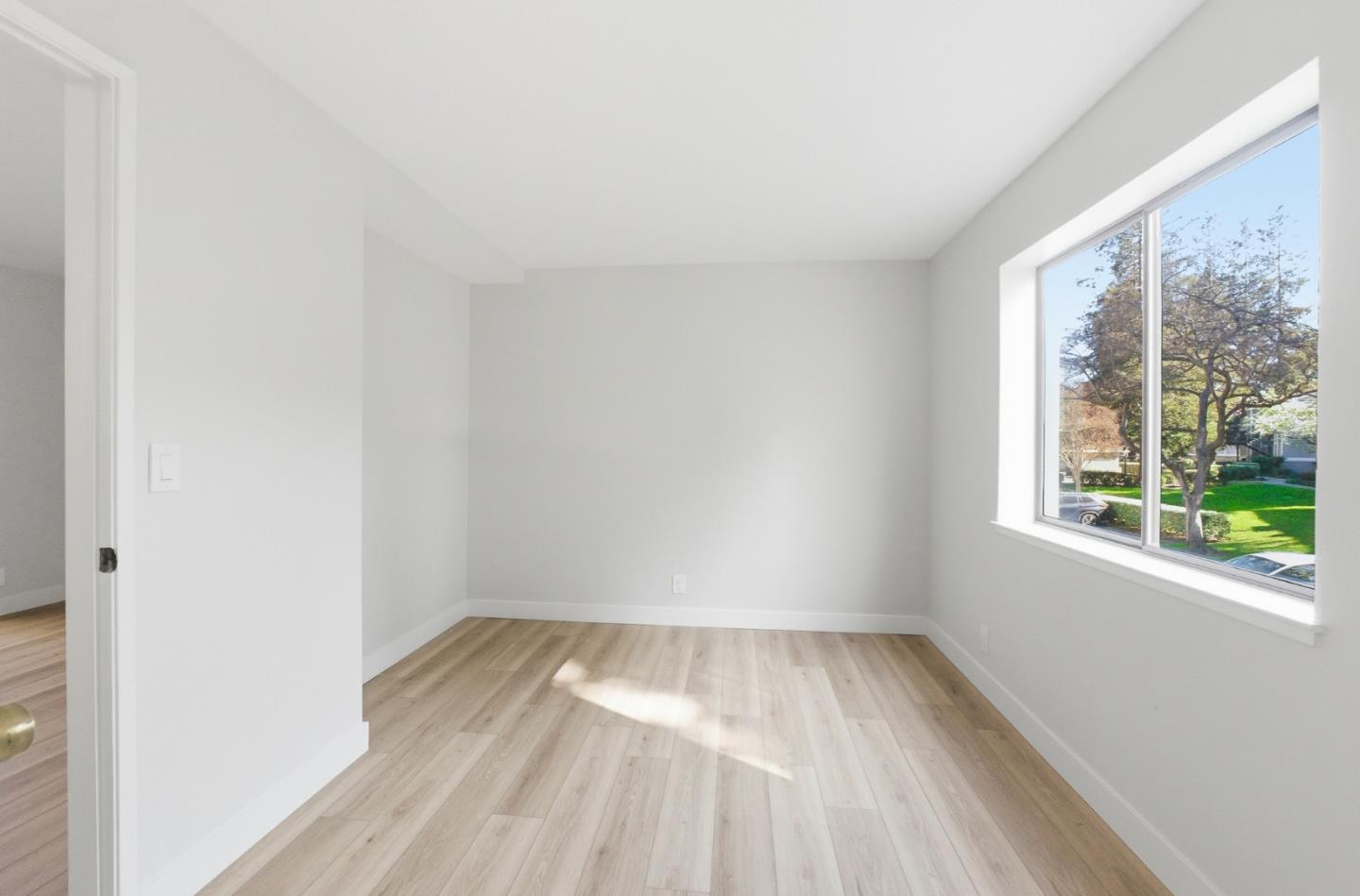 306 Stonegate Circle 306