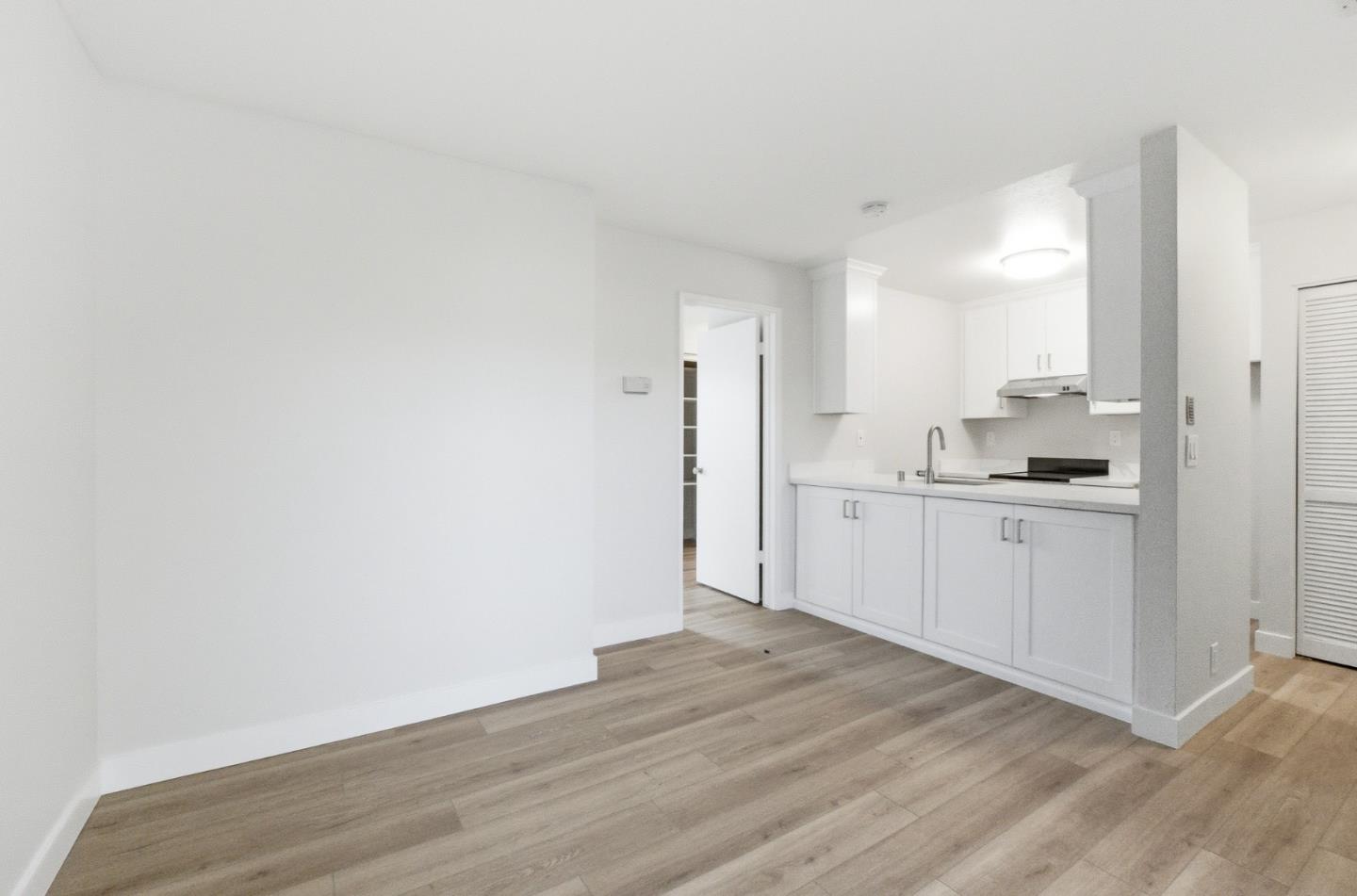 306 Stonegate Circle 306