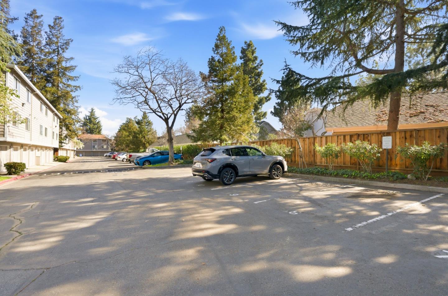 306 Stonegate Circle 306