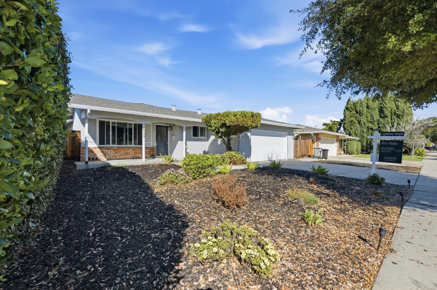 709 Bolivar Drive