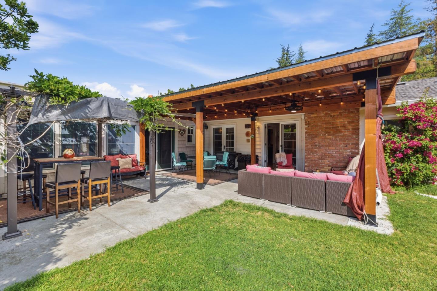 5424 Greenside Drive