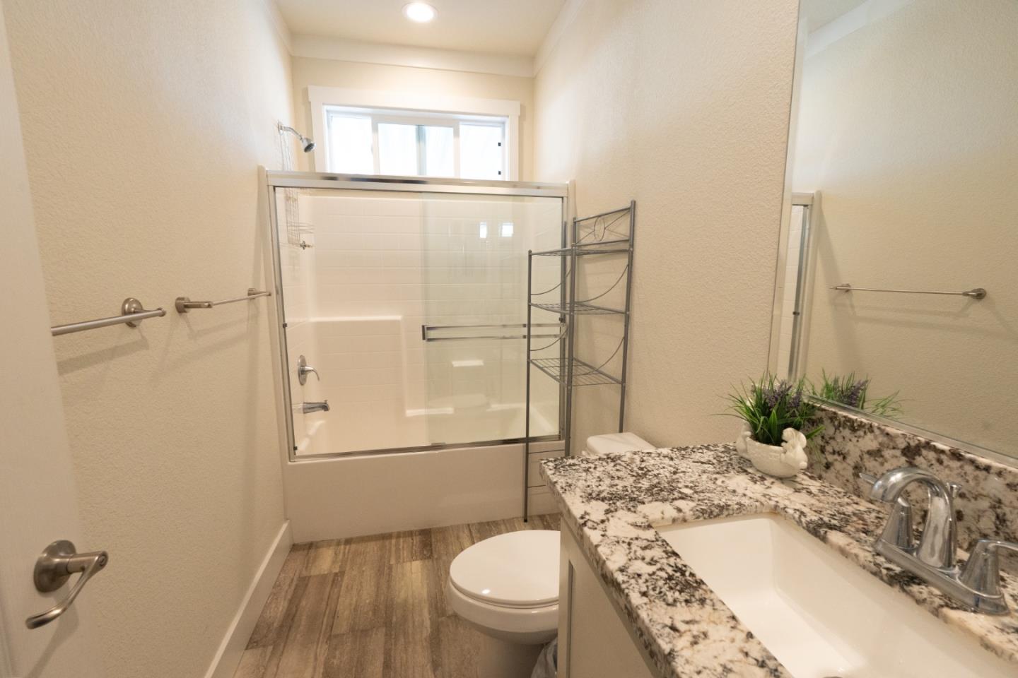 1225 Vienna DR 731