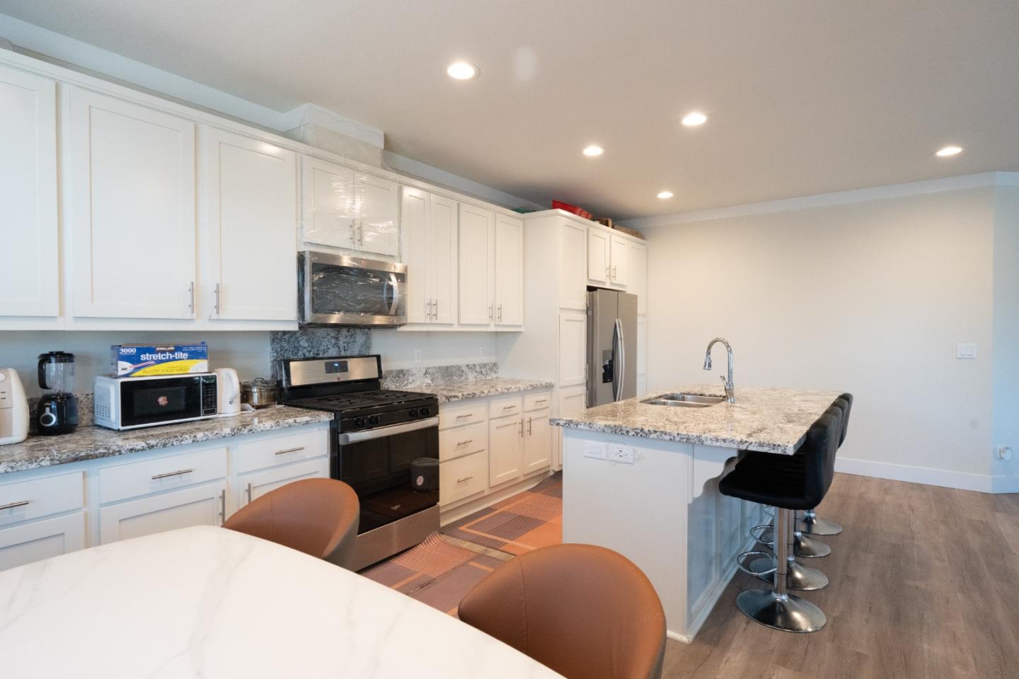 1225 Vienna DR 731
