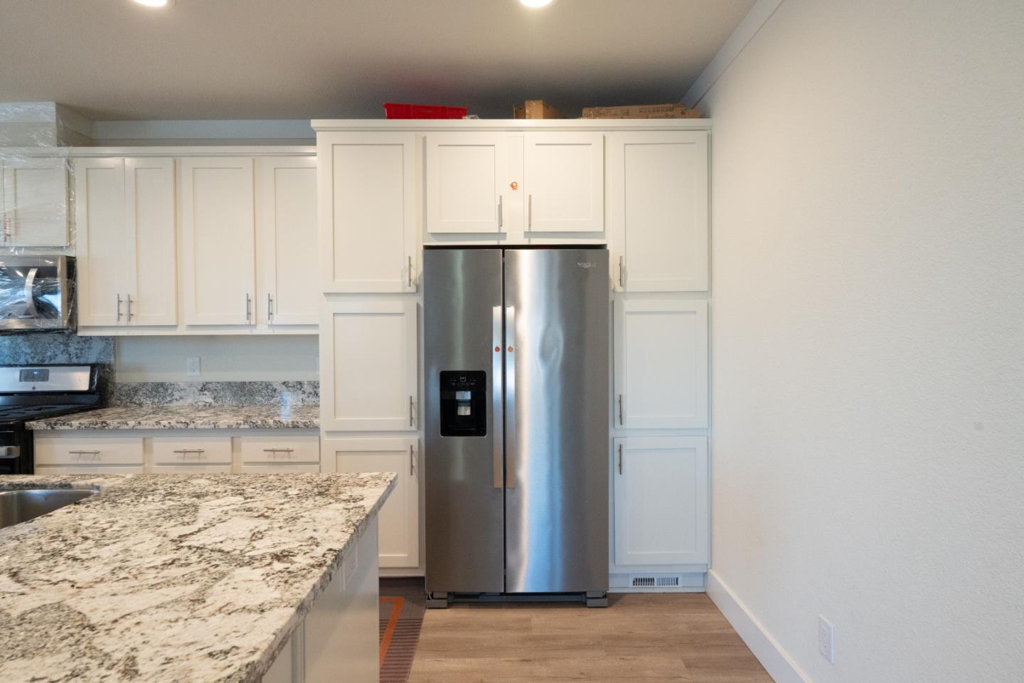 1225 Vienna DR 731