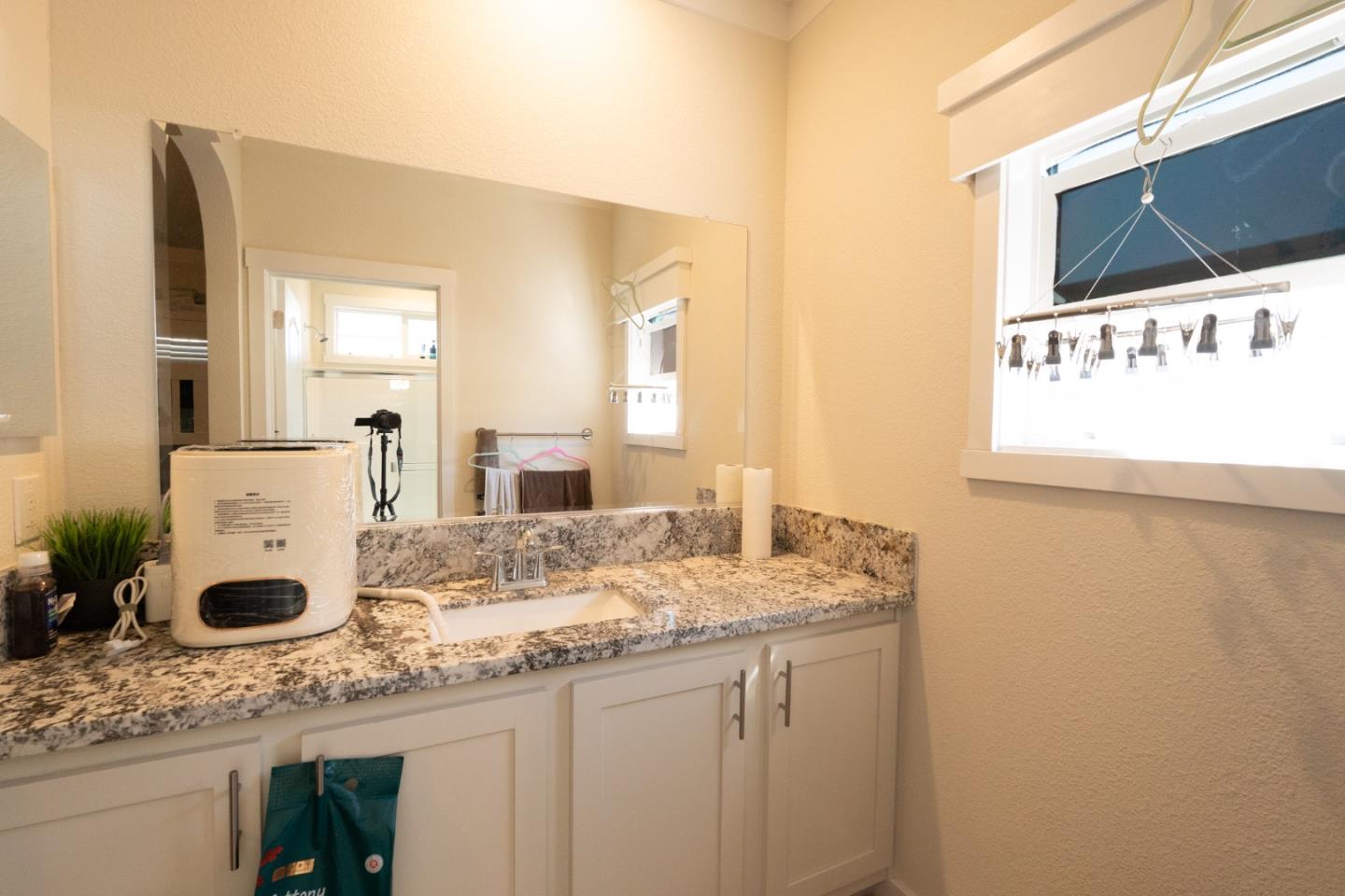 1225 Vienna DR 731