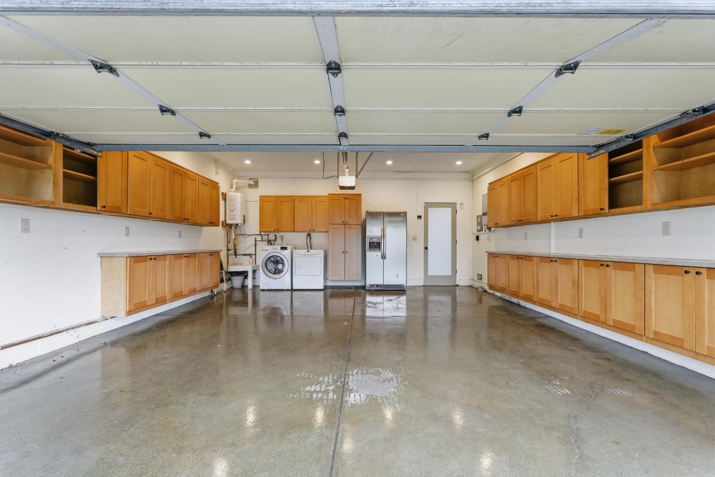 1048 Miller Avenue