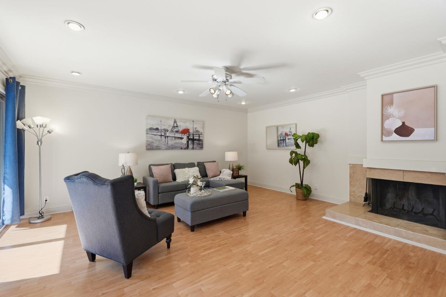 500 West Middlefield Road 20