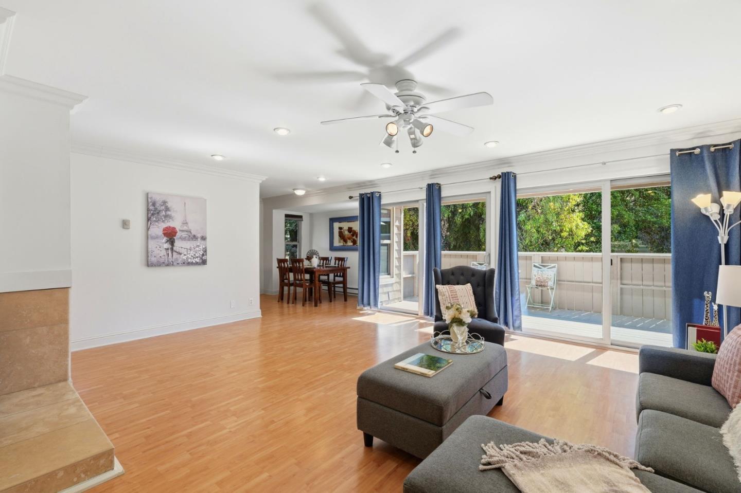 500 West Middlefield Road 20