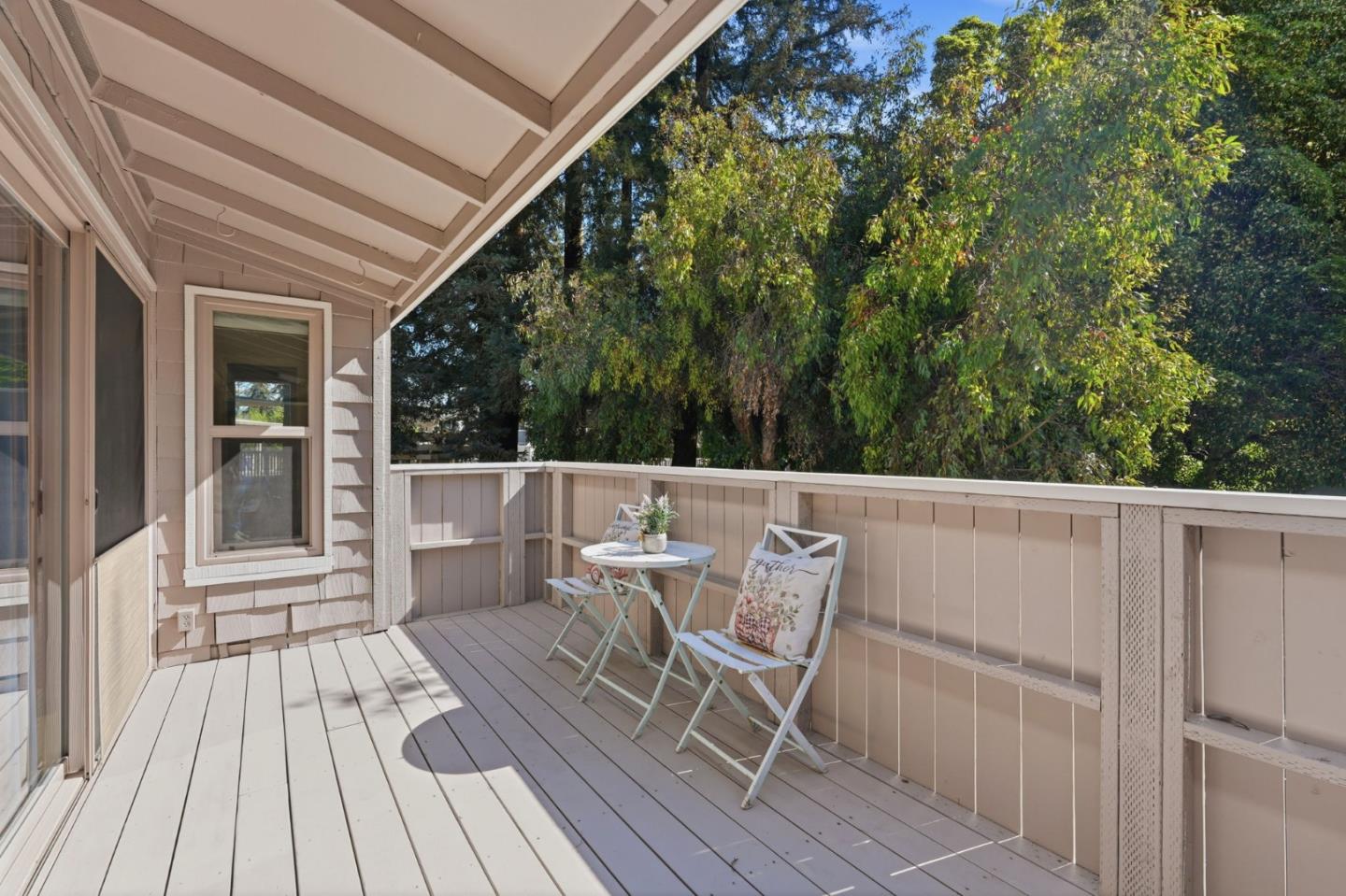 500 West Middlefield Road 20