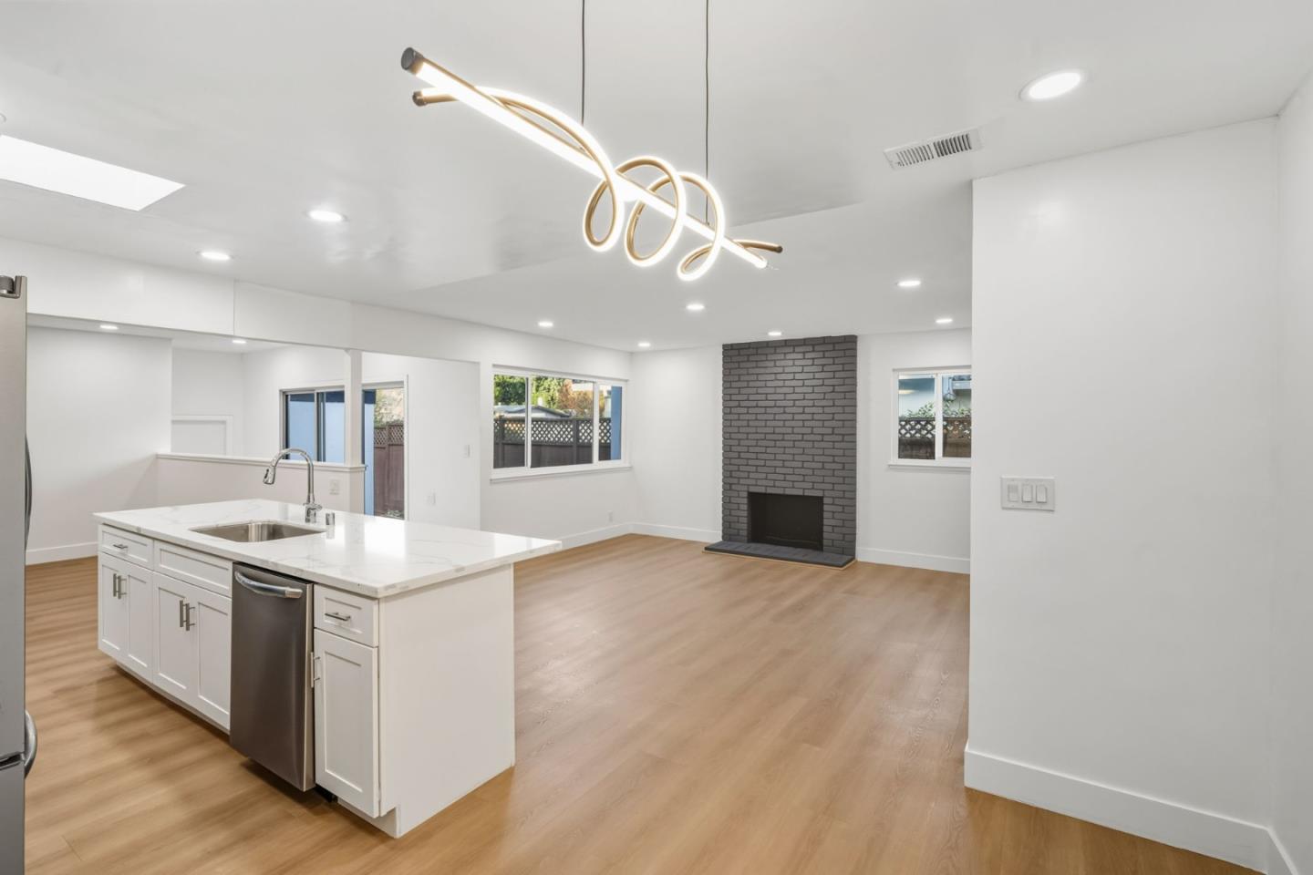 374 Manzanita Court