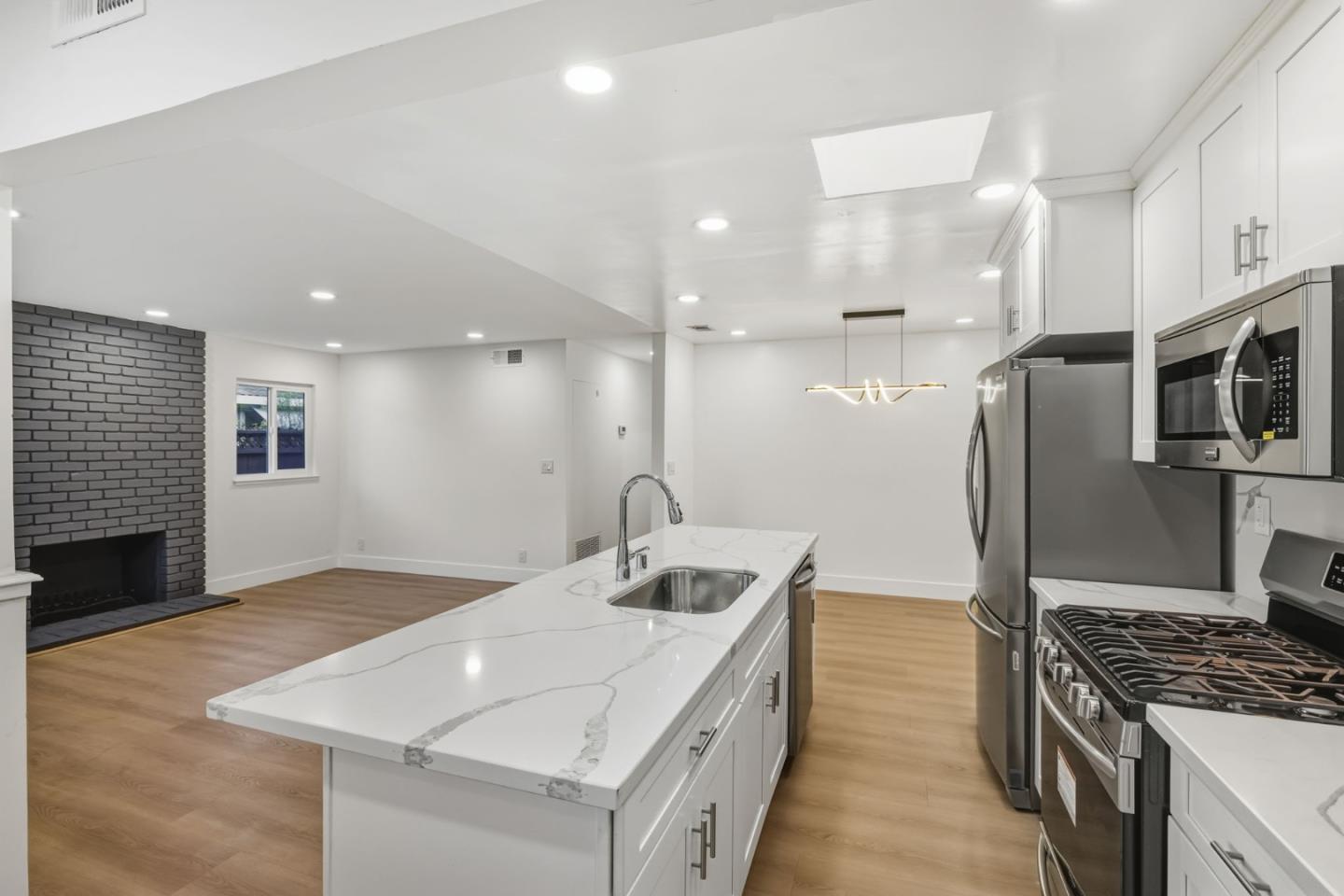 374 Manzanita Court