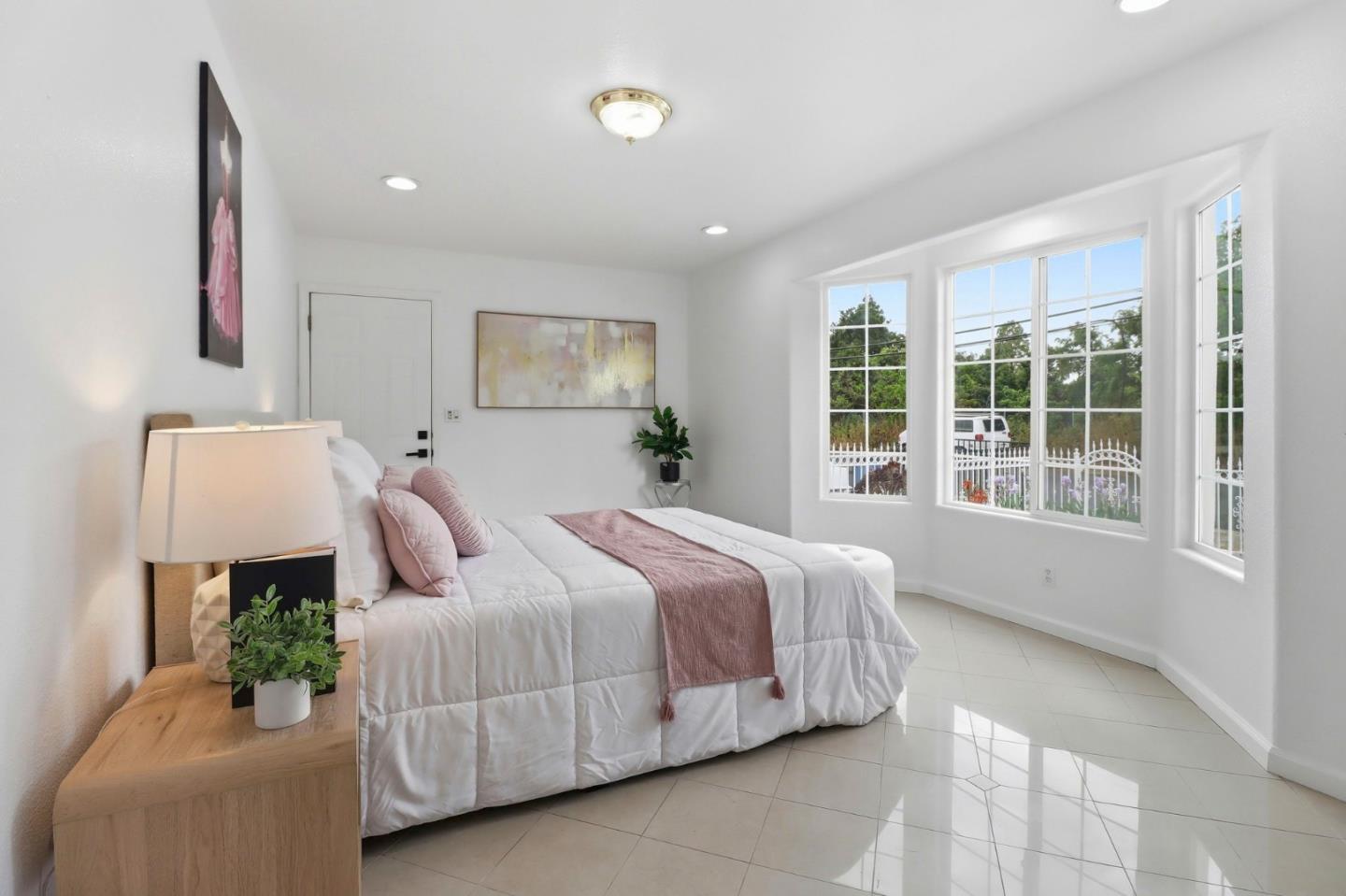 866 Sylvandale Avenue