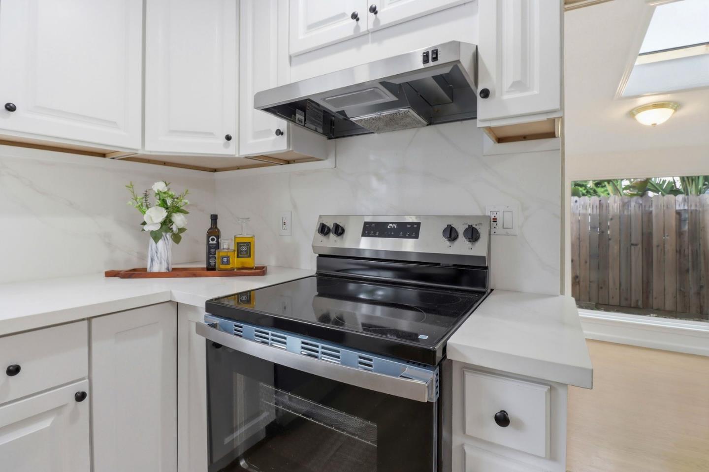 866 Sylvandale Avenue