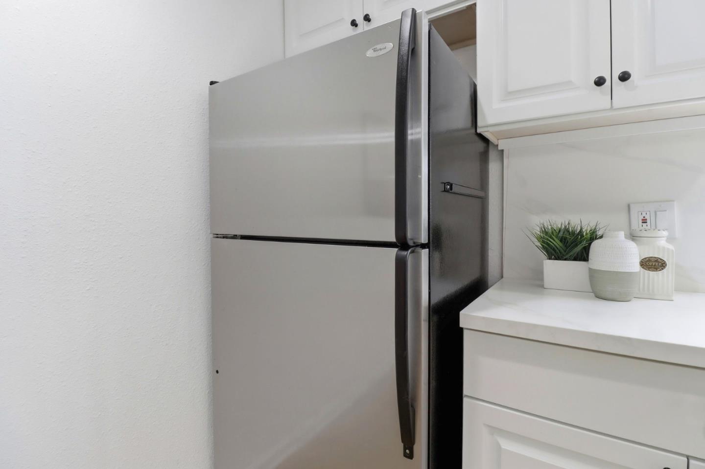 866 Sylvandale Avenue