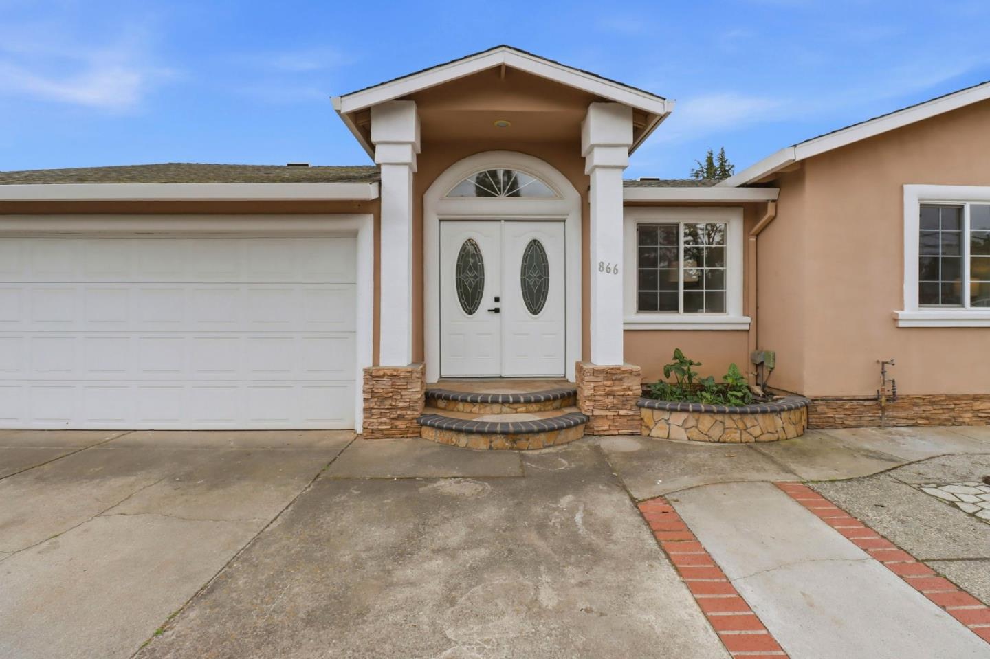 866 Sylvandale Avenue