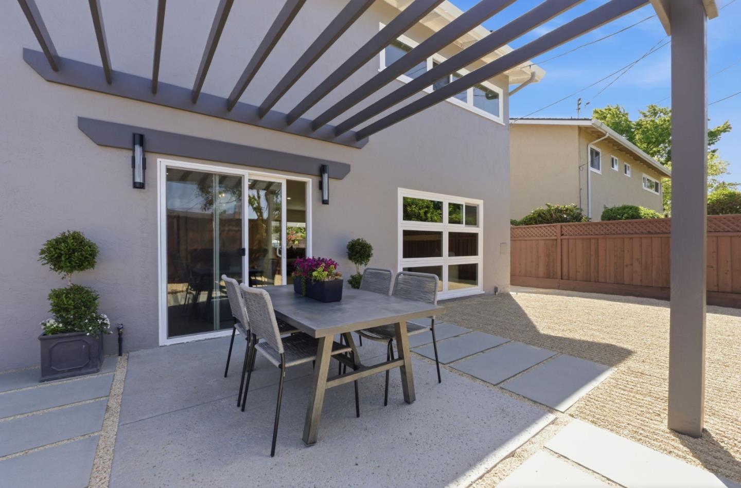 1003 Rosa Avenue