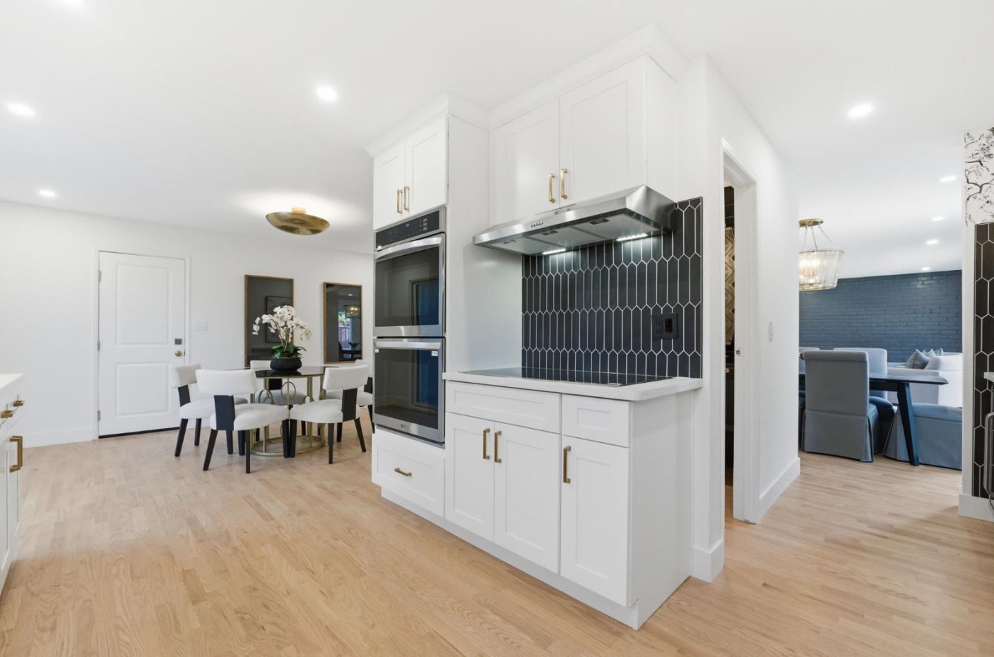1003 Rosa Avenue