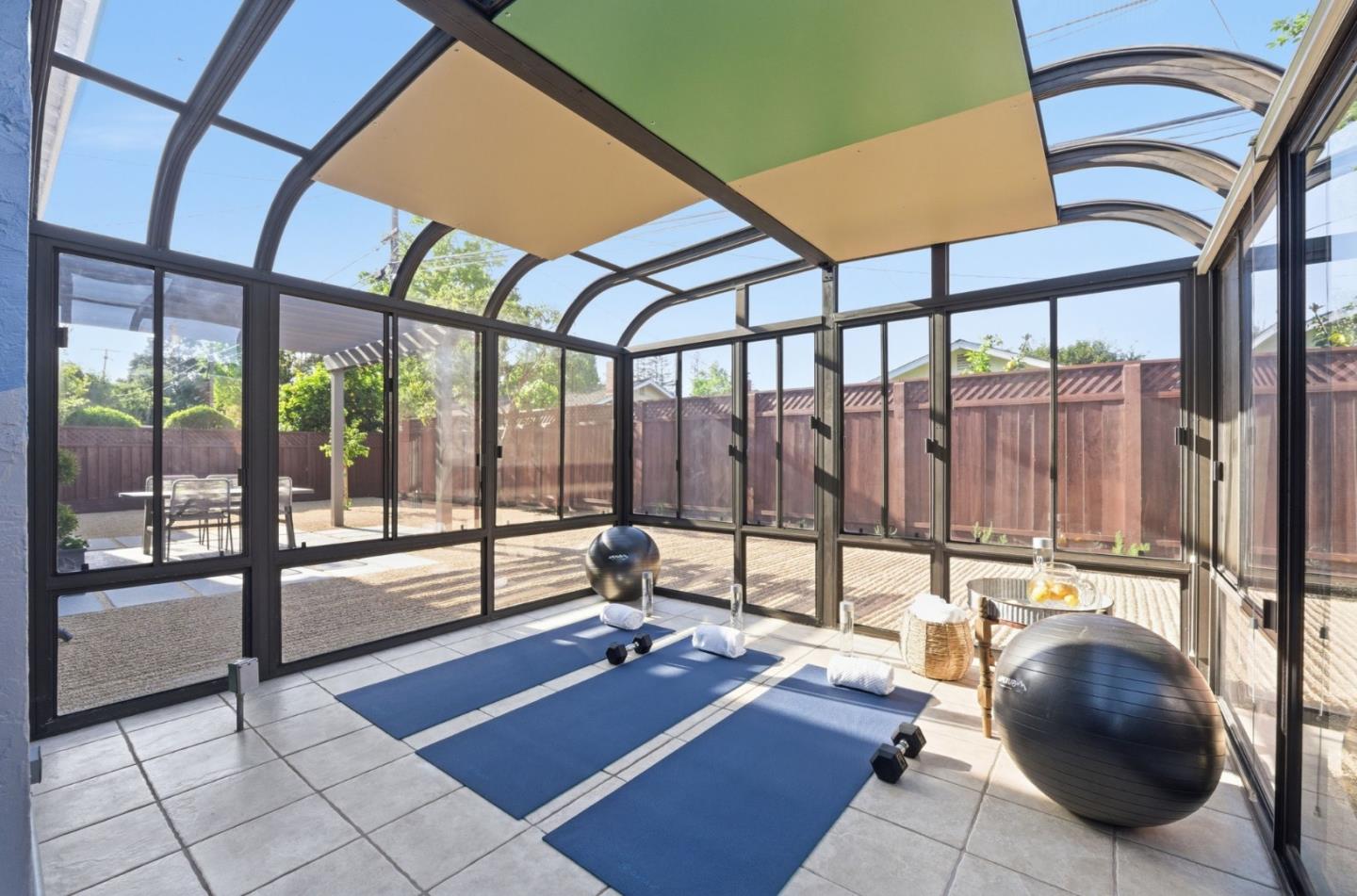 1003 Rosa Avenue