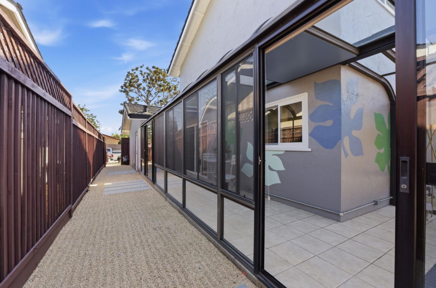 1003 Rosa Avenue