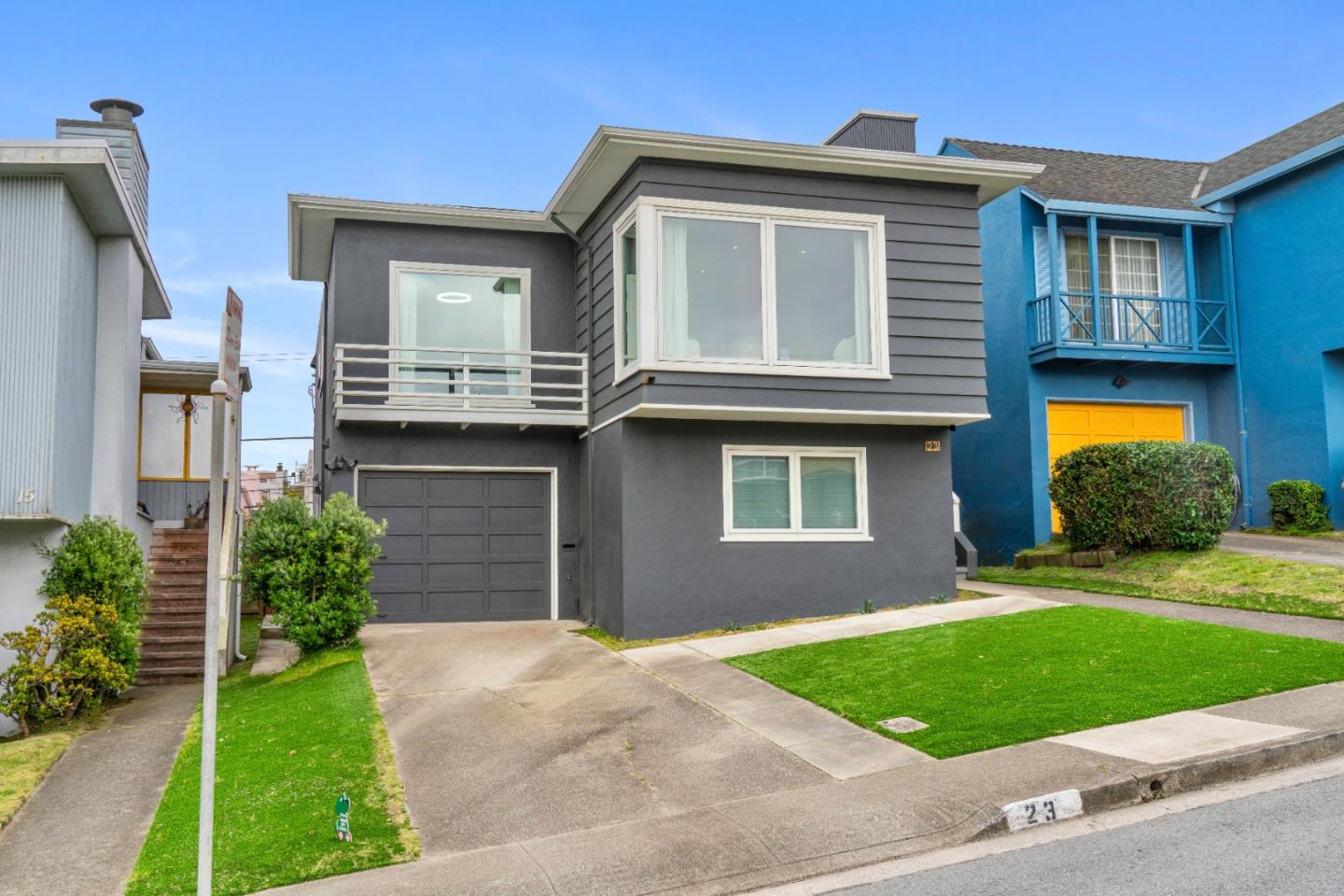 23 Fernwood Avenue