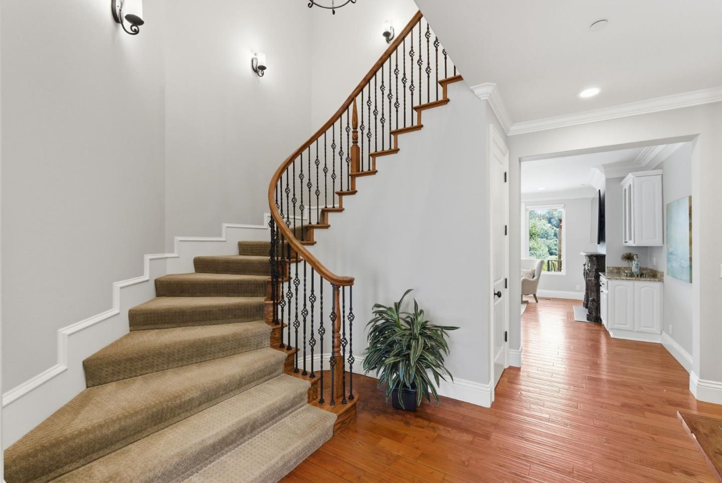 496 Summit Drive