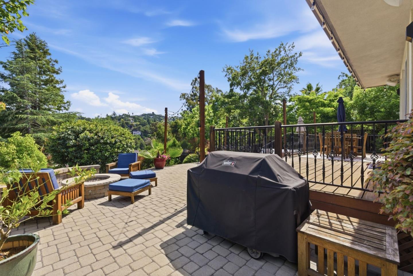 496 Summit Drive