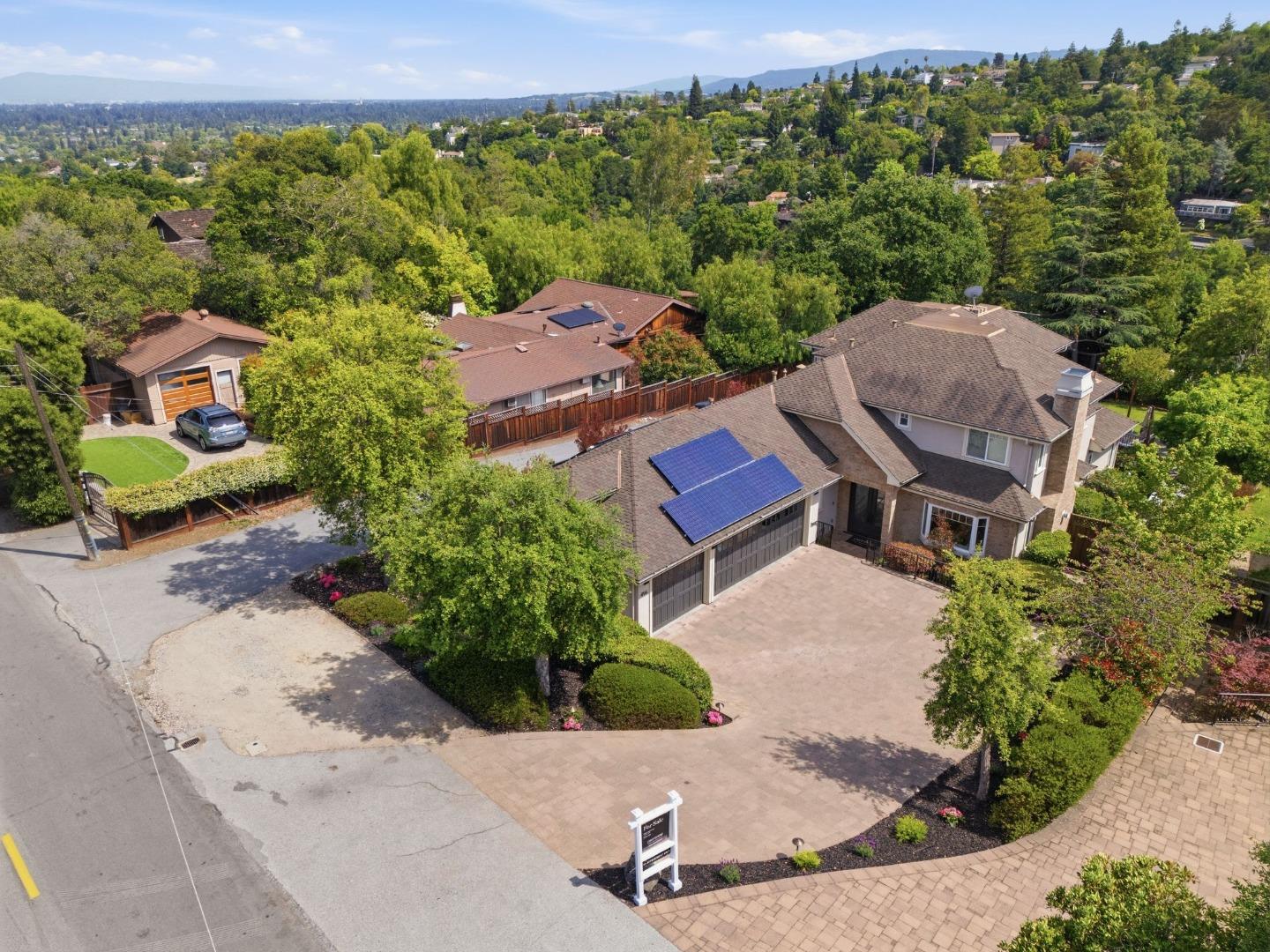 496 Summit Drive