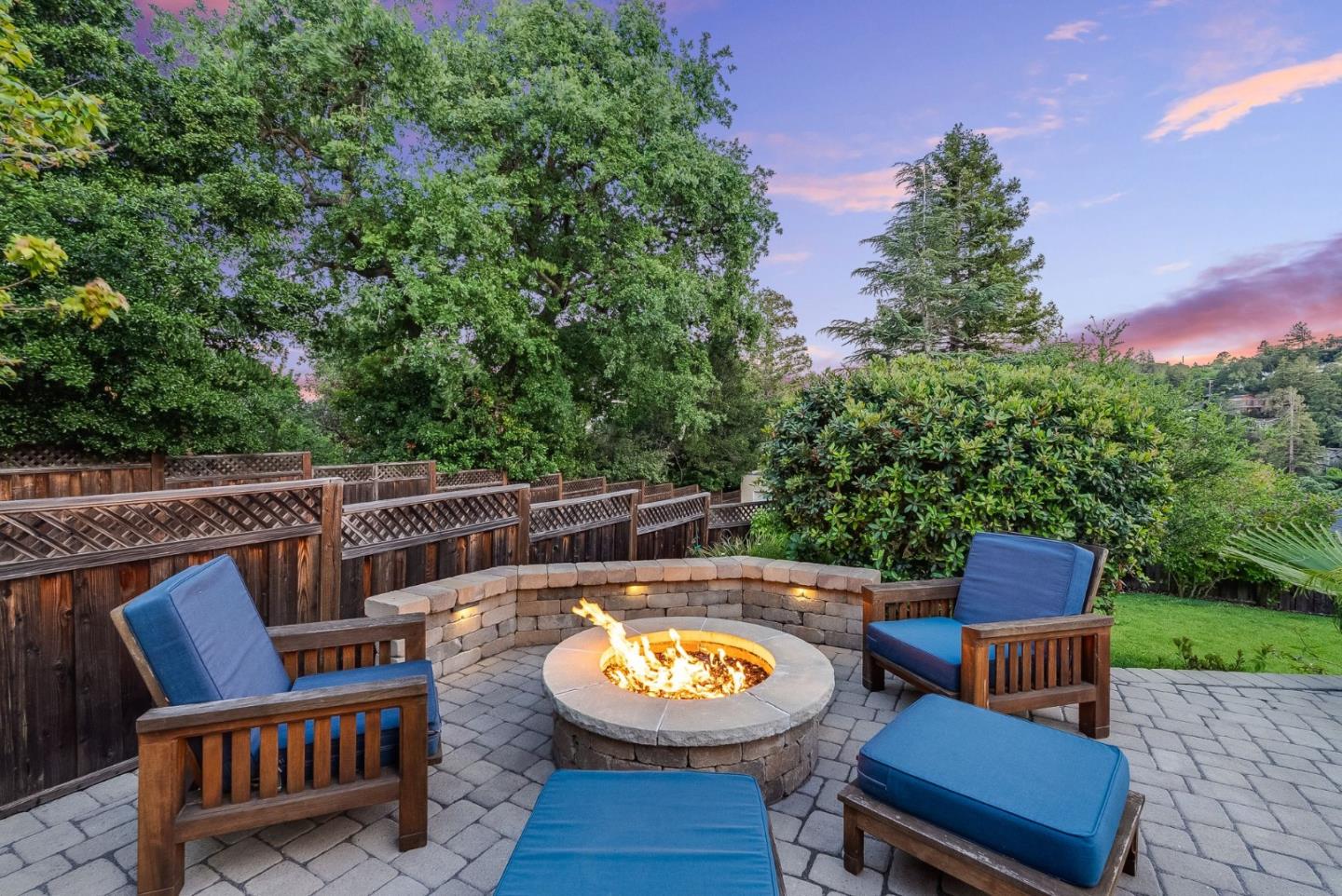 496 Summit Drive