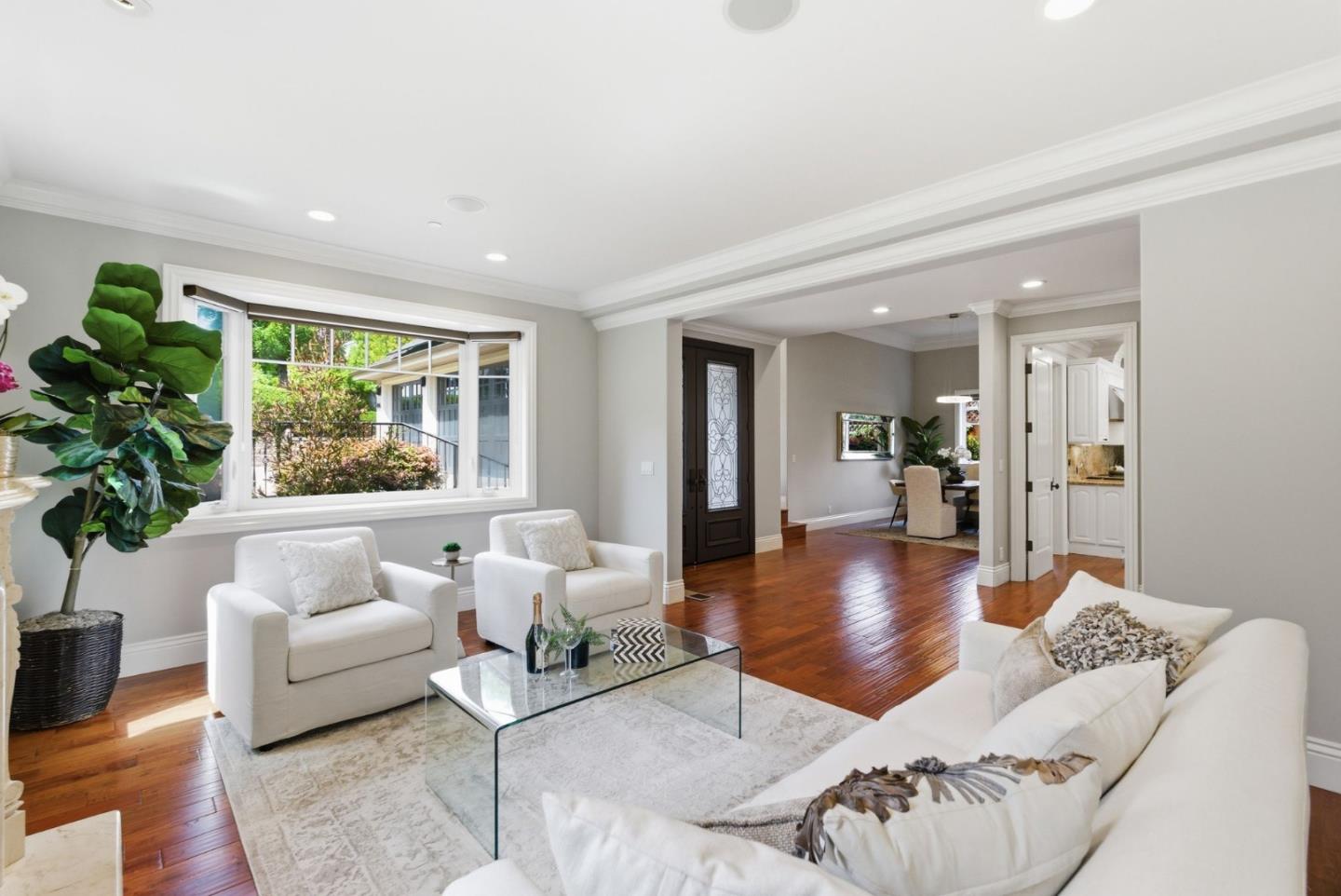 496 Summit Drive