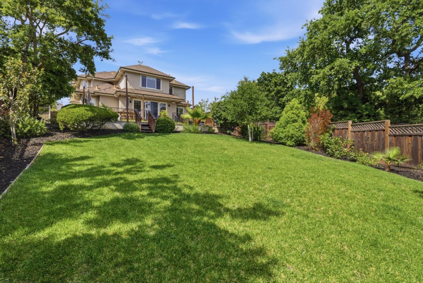 496 Summit Drive